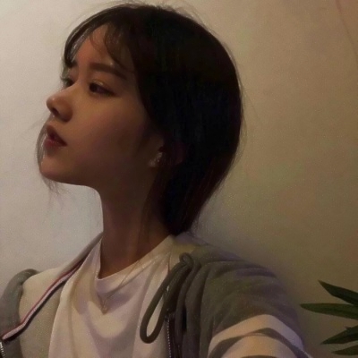 被这组高清女生侧颜头像美哭😭 女生头像 第24张