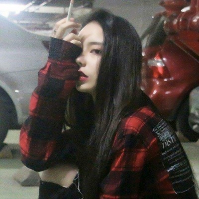 超A吸烟女生头像来袭,霸气拽酷风拉满💥 女生头像 第19张 超A吸烟女生头像来袭,霸气拽酷风拉满💥 女生头像 第19张