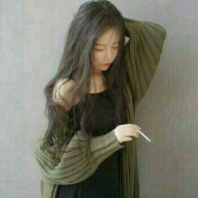 超A吸烟女生头像来袭,霸气拽酷风拉满💥 女生头像 第17张 超A吸烟女生头像来袭,霸气拽酷风拉满💥 女生头像 第17张