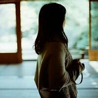 被这组孤独感拉满的女生背影头像美哭😭 女生头像 第33张 被这组孤独感拉满的女生背影头像美哭😭 女生头像 第33张