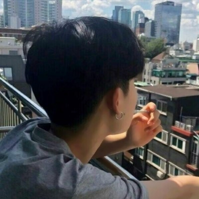 超酷的微信男生背影真人头像来袭👏 男生头像 第3张