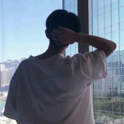 超酷的微信男生背影真人头像来袭👏 男生头像 第26张