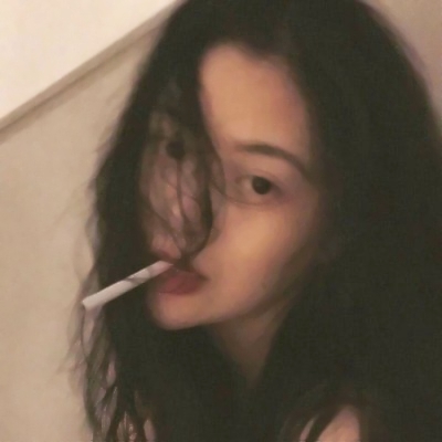 绝了!港式复古女生头像大集合✨ 女生头像 第18张 绝了!港式复古女生头像大集合✨ 女生头像 第18张