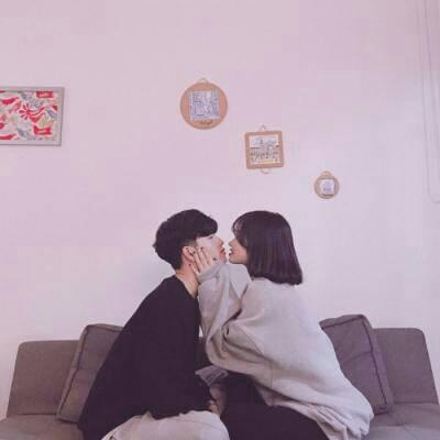 一左一右的双人情侣意境头像来啦💕 情侣头像 第9张