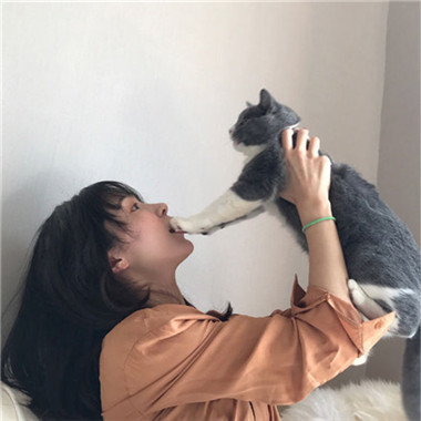 萌化啦!情侣抱宠物一男一女头像来袭💕 情侣头像 第4张 萌化啦!情侣抱宠物一男一女头像来袭💕 情侣头像 第4张