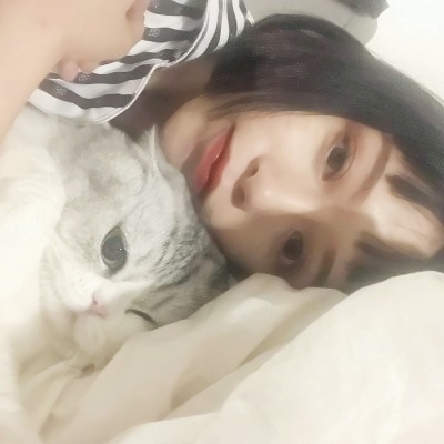 🐱女生抱猫QQ头像图片,萌化你的心 女生头像 第9张 🐱女生抱猫QQ头像图片,萌化你的心 女生头像 第9张