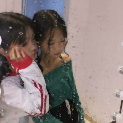 超甜!女生两人一左一右真人闺蜜头像来袭 友情头像 第16张 超甜!女生两人一左一右真人闺蜜头像来袭 友情头像 第16张