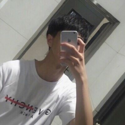 超真实帅哥拿手机自拍照像来袭📱 男生头像 第12张 超真实帅哥拿手机自拍照像来袭📱 男生头像 第12张