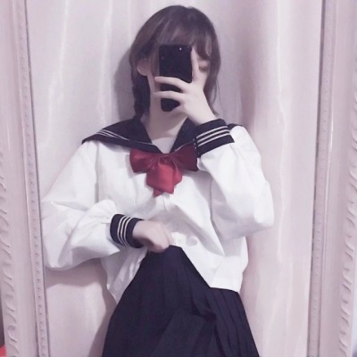 爱了!女孩拿手机挡脸图片头像合辑来袭🥳 女生头像 第3张 爱了!女孩拿手机挡脸图片头像合辑来袭🥳 女生头像 第3张