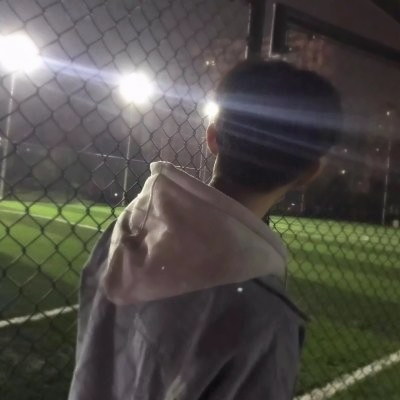 超酷的微信男生背影真人头像来袭👏 男生头像 第10张