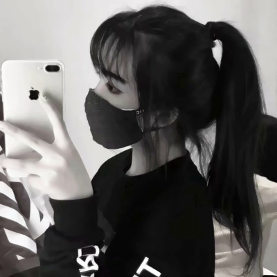 爱了!女孩拿手机挡脸图片头像合辑来袭🥳 女生头像 第21张 爱了!女孩拿手机挡脸图片头像合辑来袭🥳 女生头像 第21张
