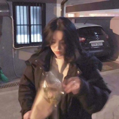 被这组QQ女生霸气头像帅到了😍 女生头像 第21张