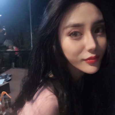 真人御姐图片头像大集合来啦🔥 女生头像 第10张