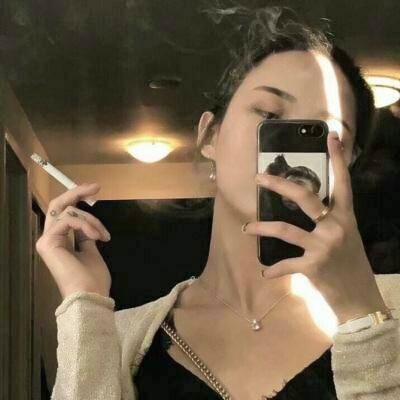 超A吸烟女生头像来袭,霸气拽酷风拉满💥 女生头像 第3张 超A吸烟女生头像来袭,霸气拽酷风拉满💥 女生头像 第3张