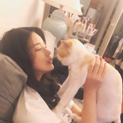 被这组高清女生侧颜头像美哭😭 女生头像 第5张