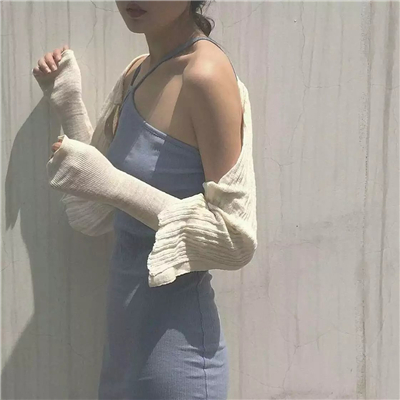 绝美露肩性感女生头像大放送✨ 女生头像 第4张
