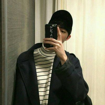 超真实帅哥拿手机自拍照像来袭📱 男生头像 第3张 超真实帅哥拿手机自拍照像来袭📱 男生头像 第3张