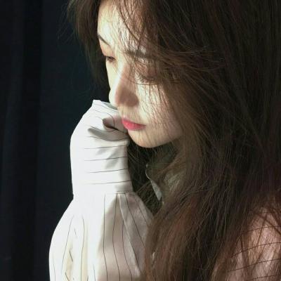 女生侧脸背影头像,超有氛围感✨ 女生头像 第16张 女生侧脸背影头像,超有氛围感✨ 女生头像 第16张