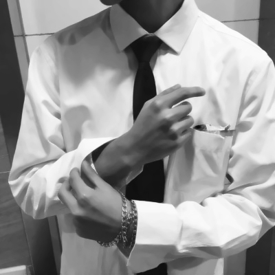 超酷！不露脸不露头的男生帅气部位头像✨ 男生头像 第3张
