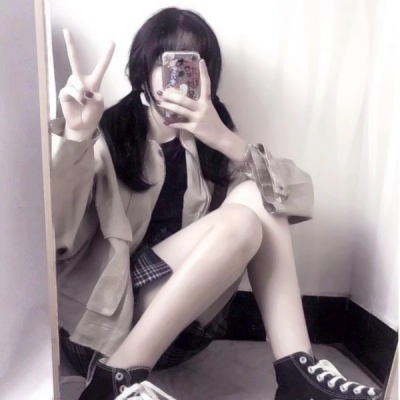 被这组短裙部位女生头像美哭啦🥰 女生头像 第1张
