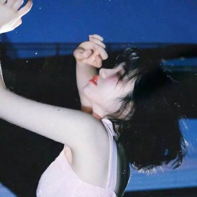 被这组高清女生侧颜头像美哭😭 女生头像 第10张