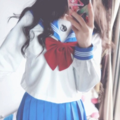 谁能拒绝女高中生制服部位头像！不露脸也超绝 女生头像 第8张