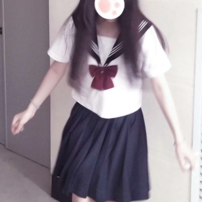 谁能拒绝女高中生制服部位头像！不露脸也超绝 女生头像 第5张