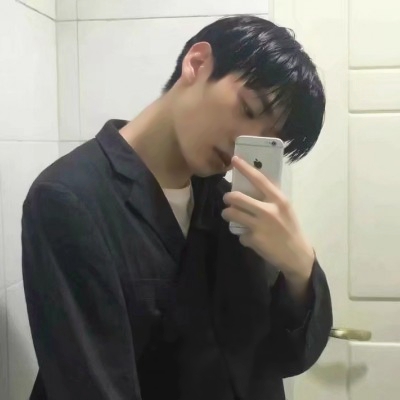 被帅到🤩 超绝男生冷淡头像大赏 男生头像 第6张