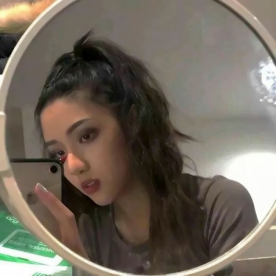 超绝！适合手机控女生的头像来啦 女生头像 第16张