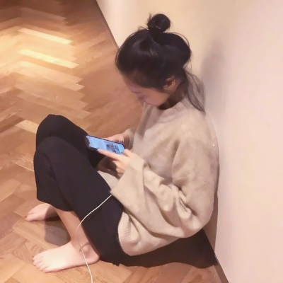 超飒!手机控女生QQ头像来袭 女生头像 第17张 超飒!手机控女生QQ头像来袭 女生头像 第17张