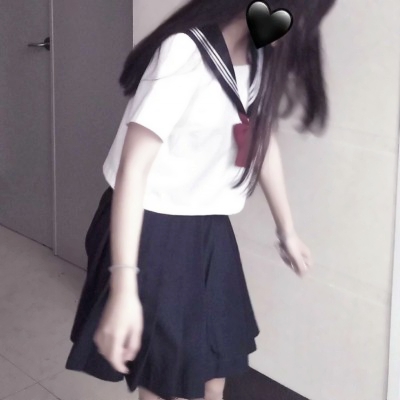 谁能拒绝女高中生制服部位头像！不露脸也超绝 女生头像 第7张