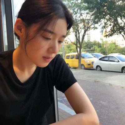 🆘被这组冷漠高冷真人女头惊艳到了！ 女生头像 第22张