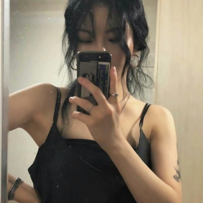 超绝！适合手机控女生的头像来啦 女生头像 第5张