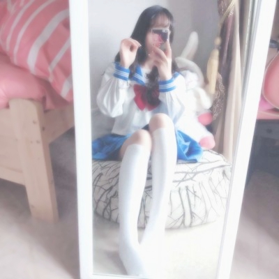 谁能拒绝女高中生制服部位头像！不露脸也超绝 女生头像 第13张