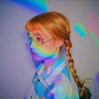 爱惨了这组彩虹下的女生侧脸QQ头像 女生头像 第5张 爱惨了这组彩虹下的女生侧脸QQ头像 女生头像 第5张
