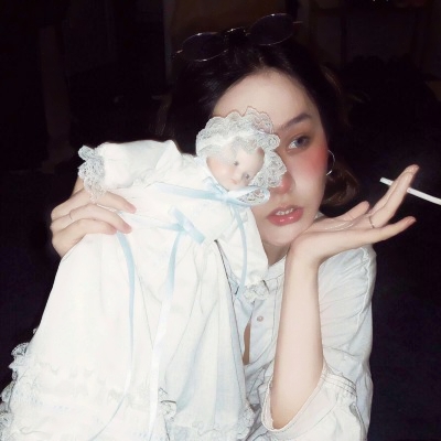 狠狠心动!冷淡风女生微信头像来啦 女生头像 第18张 狠狠心动!冷淡风女生微信头像来啦 女生头像 第18张