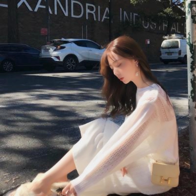 狠狠心动！真人有气质微信女生头像大全🥰 女生头像 第12张