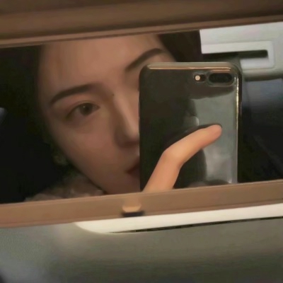 超绝！适合手机控女生的头像来啦 女生头像 第19张