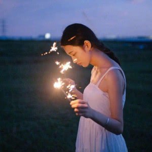 那些满是孤独氛围感的微信头像图片✨ 其它头像 第1张 那些满是孤独氛围感的微信头像图片✨ 其它头像 第1张
