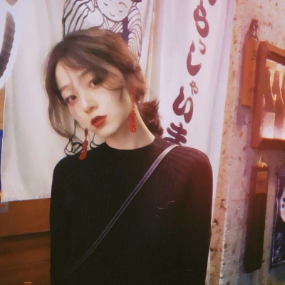 狠狠心动!冷淡风女生微信头像来啦 女生头像 第10张 狠狠心动!冷淡风女生微信头像来啦 女生头像 第10张