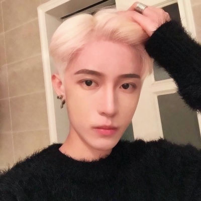 谁懂啊!这些中分男生高清头像帅炸了 男生头像 第1张 谁懂啊!这些中分男生高清头像帅炸了 男生头像 第1张
