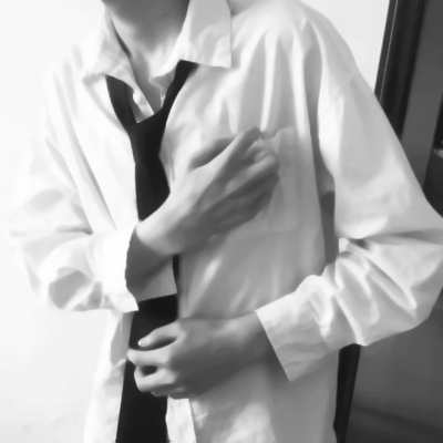 谁懂！被男生衬衫头像帅到失语😍 男生头像 第1张