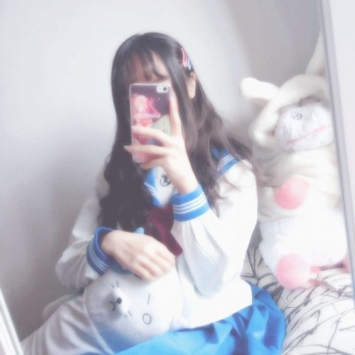 谁能拒绝女高中生制服部位头像！不露脸也超绝 女生头像 第9张
