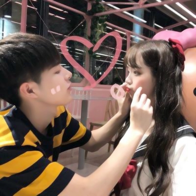 💕超甜!这些幸福情侣头像一左一右快码住 情侣头像 第29张 💕超甜!这些幸福情侣头像一左一右快码住 情侣头像 第29张