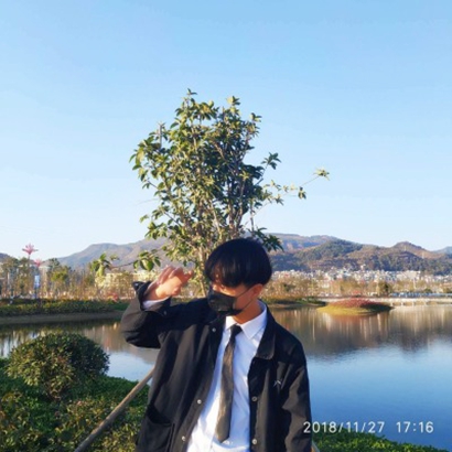 宝藏!微信小清新男生头像来袭🌿 男生头像 第21张 宝藏!微信小清新男生头像来袭🌿 男生头像 第21张