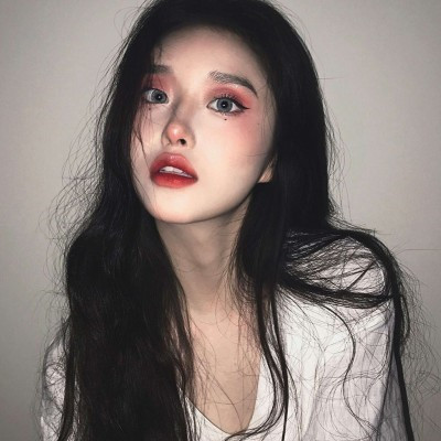 超绝!成熟韵味十足的微信女人头像来袭🥰 女生头像 第23张 超绝!成熟韵味十足的微信女人头像来袭🥰 女生头像 第23张