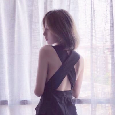 谁懂啊🤩 这侧脸时尚气质女神头像美到心颤 女生头像 第2张