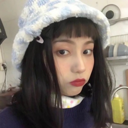 一眼心动!简单气质女生头像来袭🥰 女生头像 第9张 一眼心动!简单气质女生头像来袭🥰 女生头像 第9张