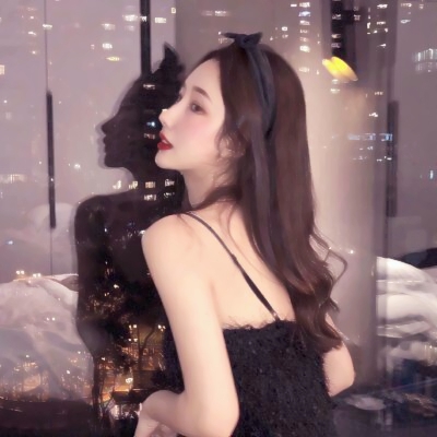 谁懂啊🤩 这侧脸时尚气质女神头像美到心颤 女生头像 第9张