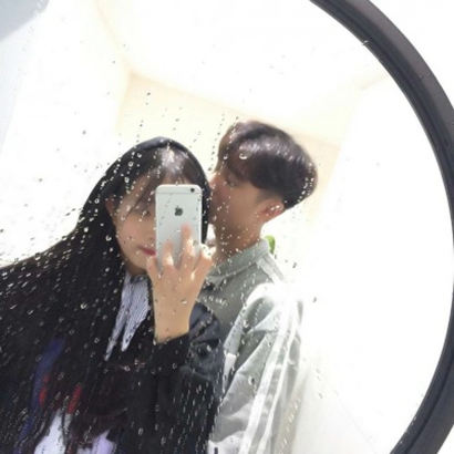 这些QQ稀有真人一左一右情侣头像太可以啦🥰 情侣头像 第4张